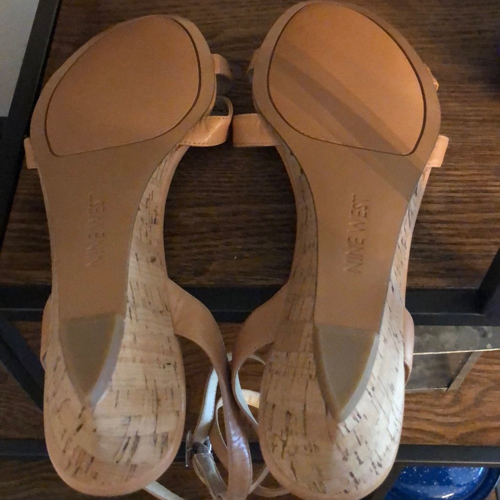 Nine West Sandal. - Picture 5 of 6